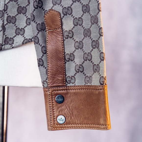 Vintage Tom Ford auth- Gucci Vintage Tom Ford Monogramed top - Picture 4 of 8